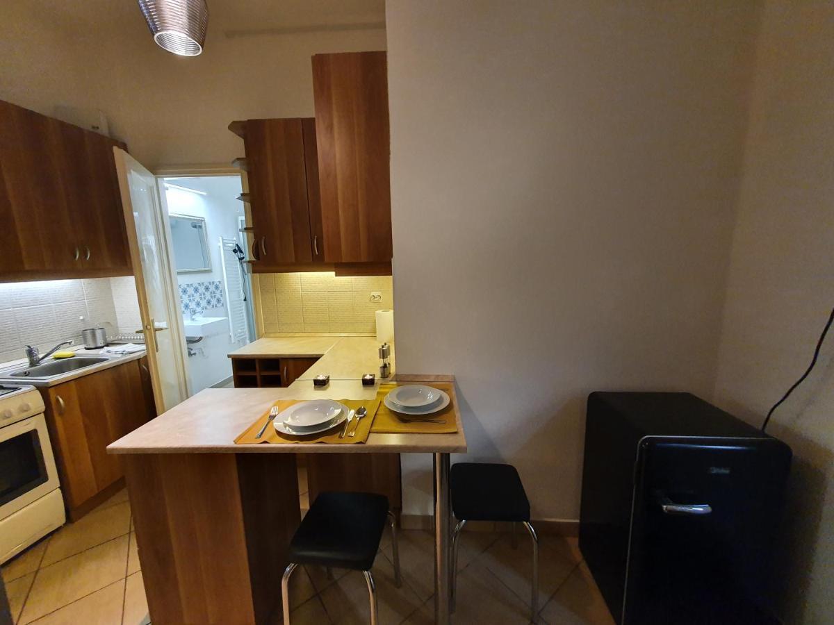 Boesix Apartman Budapest Exterior photo